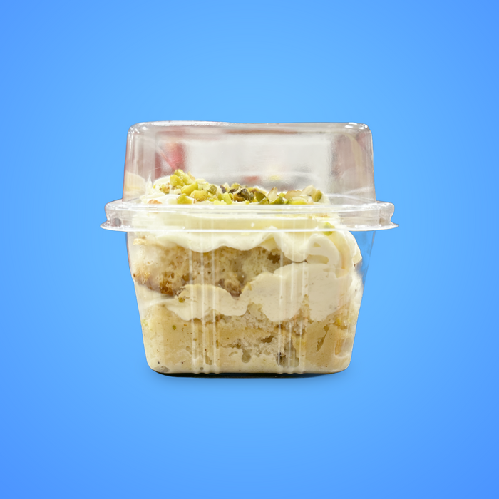 La Crème Bakes Pistachio Cake